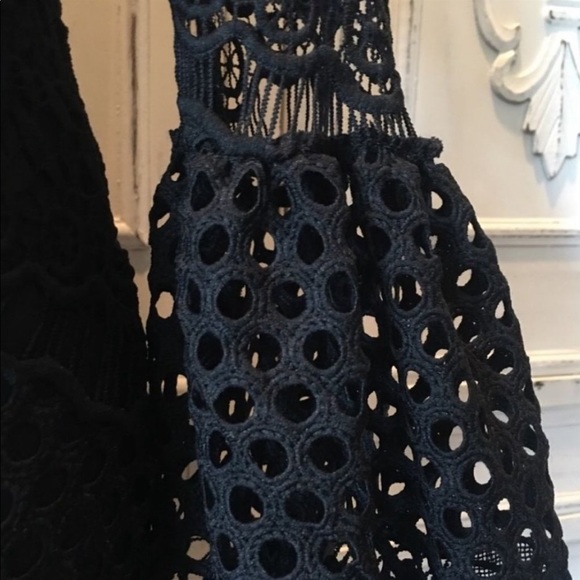 ONLY 1 LEFT! LITTLE BLACK LACE DRESS - Picture 4 of 6